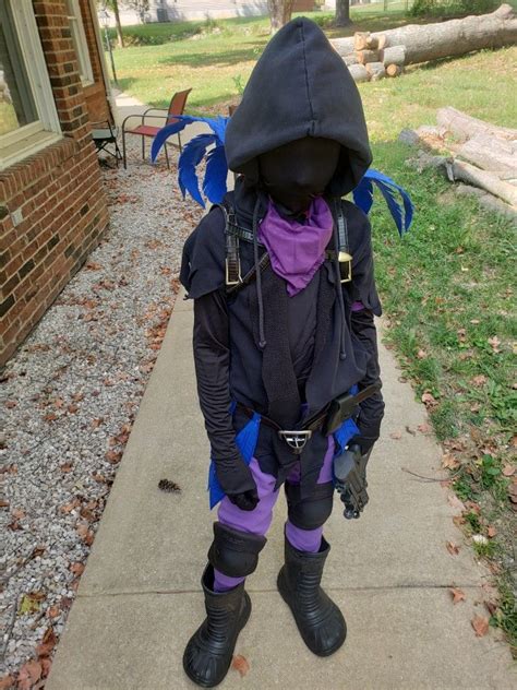 Fortnite raven costume | Raven costume, Costumes, Halloween costumes