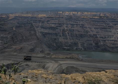 Living in the Shadow of Colombia’s Largest Coal Mine