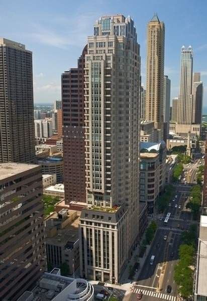 118 E Erie Street #35F, Chicago, IL 60611 | MLS# 11147471 | @properties Chicagoland