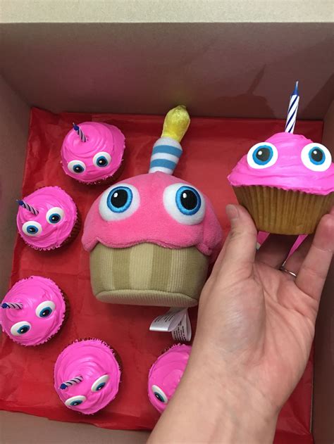 Five Nights at Freddy’s Cupcake Carl Birthday Cupcakes
