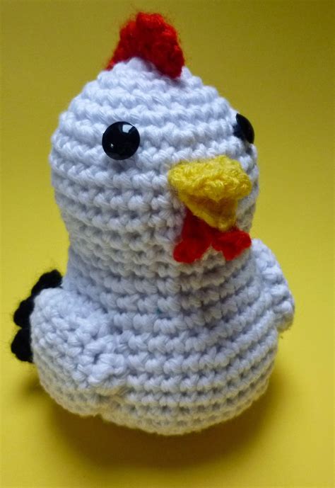 Pattern Amigurumi Chicken