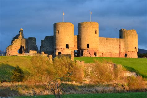 Rhuddlan Castle, N Wales. DSC_1602 | Ian Wilson | Flickr