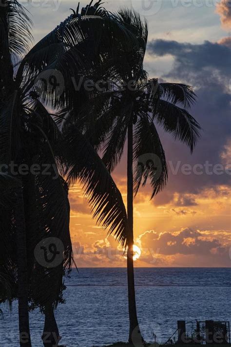 sunset in tahiti french polynesia beach 12008278 Stock Photo at Vecteezy