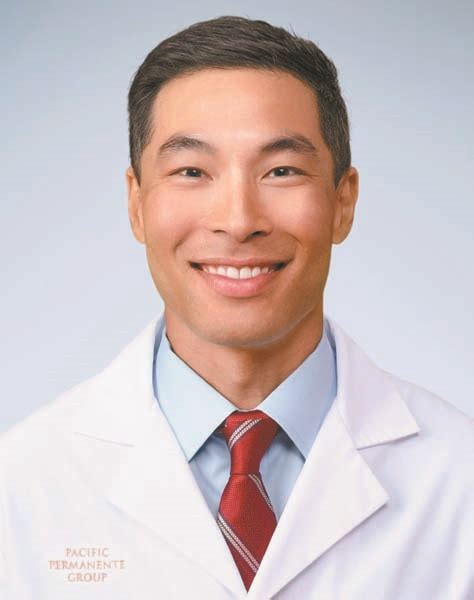 Orthopaedic surgeon, sports medicine specialist joins Pacific ...