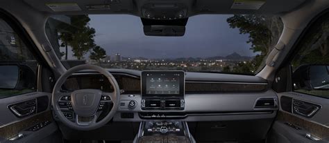 2019 Lincoln Navigator SUV Technology Features - LincolnCanada.com