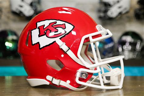 Kansas City Chiefs Riddell Speed Authentic Helmet – Green Gridiron, Inc.