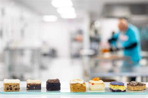 New bakery offering ‘earth-shattering’ tasty dessert bars opens in Grand Rapids - mlive.com