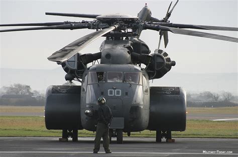 Sikorsky MH-53 Sea Dragon Images