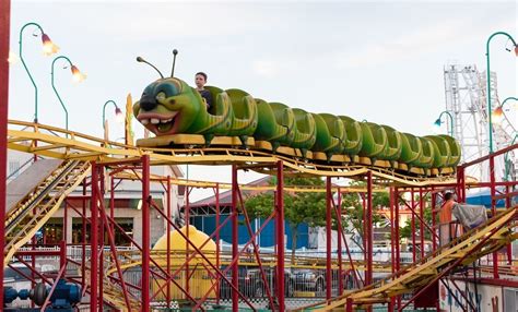 Coaster - Wacky Worm - Rides 4-U