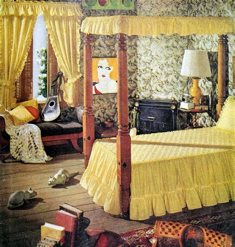 See 70 beautiful vintage canopy beds from the 1970s - Click Americana