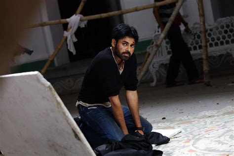 tollywood movies,songs,wallpapers: Pawan kalyan Panjaa wallpapers