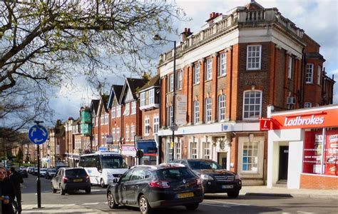 London Underground Towns: Northwood