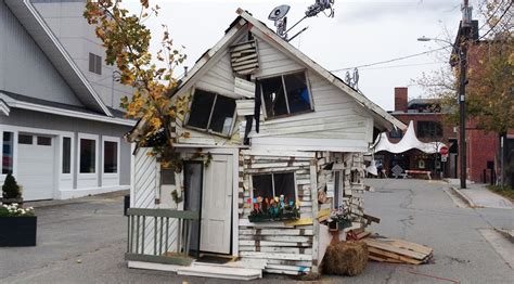 A Replica Of “The Wizard Of Oz” House, Built From Scrap