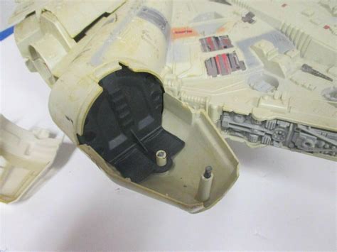 Kenner Star Wars MILLENNIUM FALCON Figure Ship USED Vintage 1995 ...