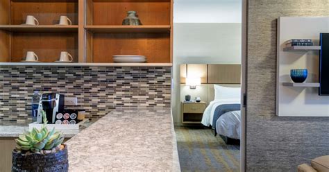 Sophisticated Hotel Rooms & Suites | JB Duke in Durham