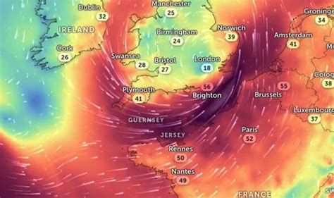 Terrifying weather map shows Storm Ciaran vortex barrelling across UK ...