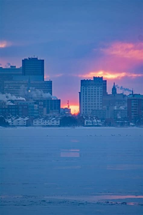 Buffalo, NY Skyline Sunrise: Video And Photos (From Fort Erie, Ontario)