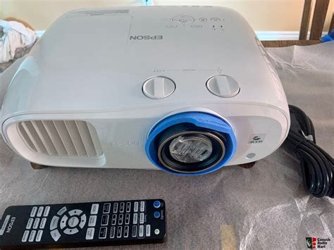 Epson Home Cinema 3800 4K Pro-UHD 3-Chip Projector with HDR DEMO Photo ...