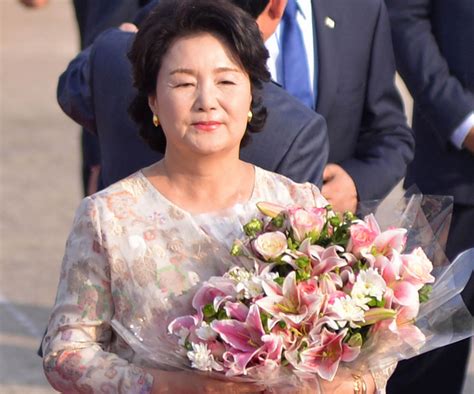 Ayodhya | South Korean First Lady Kim Jung-sook in Ayodhya for Diwali carnival - Telegraph India