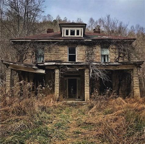 8 Abandoned Houses In Kentucky With Incredible Stories