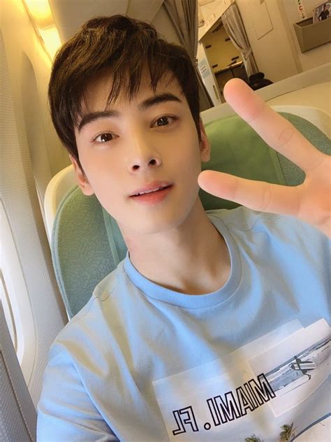 Pin by Viksipe03 on Cha Eunwoo | Cha eun woo, Cha eun woo astro, Eun woo astro