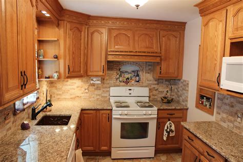 Granite Countertops With Oak Cabinets Oak Cabinets Countertops Granite ...