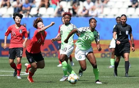 Nigeria earns 4th World Cup win, 2-0 over South Korea