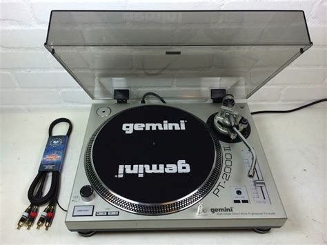 The eight best DJ turntables on the market