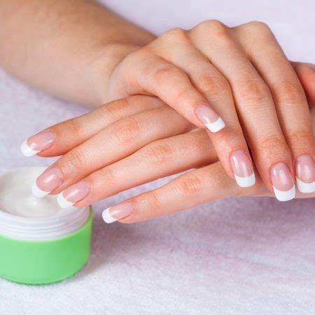 The 10 Best Cuticle Creams to Buy in 2022 - Beauty Mag