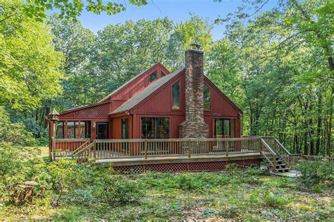 Milford, NH Real Estate - Milford Homes for Sale | realtor.com®