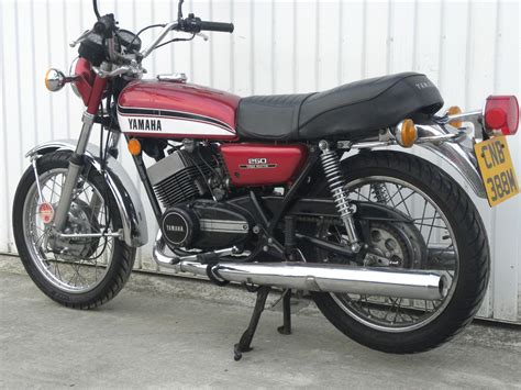 YAMAHA RD250 1974 250cc | Japanese motorcycle, Yamaha, Classic motorcycles