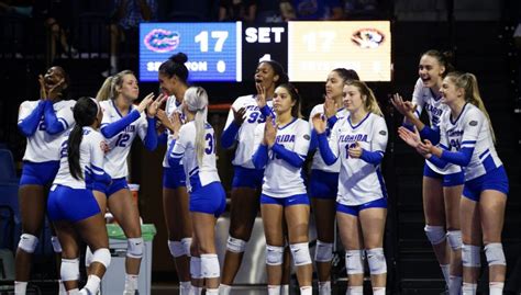 Florida Gators volleyball team beats FSU in round 1 of NCAA tournament