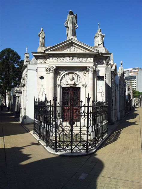 La Recoleta Cemetery