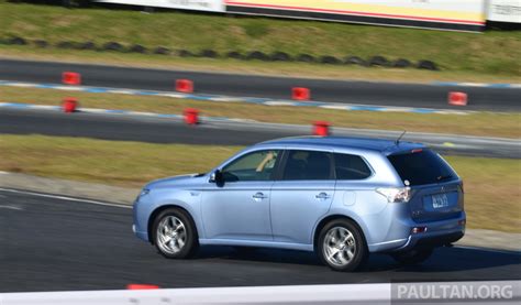 DRIVEN: Mitsubishi Outlander PHEV tested in Japan Mitsubishi_Outlander_PHEV_review_ 052 - Paul ...