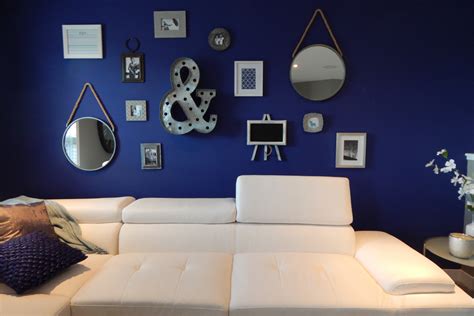 Fotos gratis : habitación, azul, mueble, diseño de interiores, sala, sofá, pared, Cuarto, cama ...