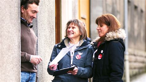 Volunteering - Luxembourg Red Cross, Mënschen hëllefen