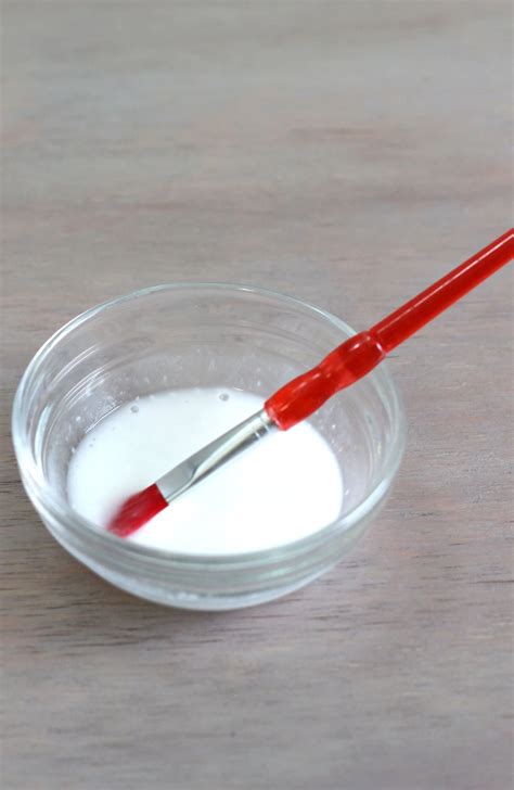 How to Make Glue {11 Easy Homemade Recipes} | Snappy Living