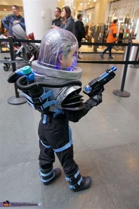 Mr. Freeze Costume - Photo 3/10