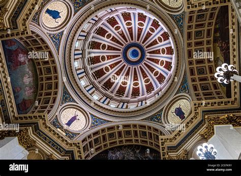 Interior of the Dome of the Pennsylvania State Capitol Stock Photo - Alamy