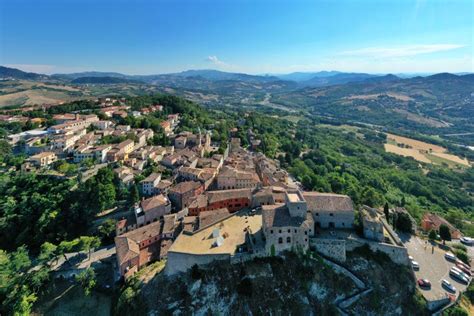 Entrada a la fortaleza Malatesta de Verucchio - Civitatis.com