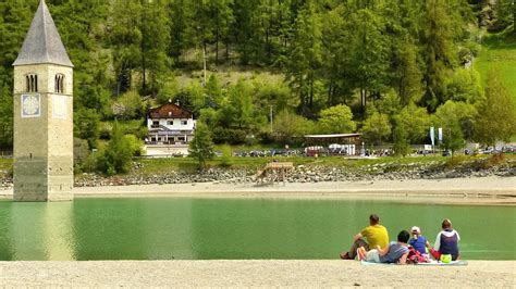 Lake Reschen, South Tyrol, Italy (with Map & Photos)