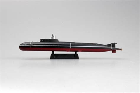 1:700 Russian Navy Oscar II class submarine