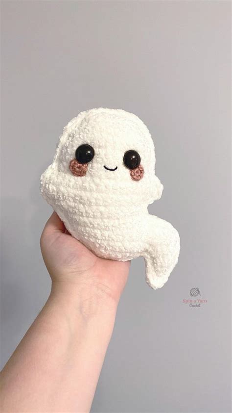 Ghost Amigurumi Free Crochet Pattern • Spin a Yarn Crochet