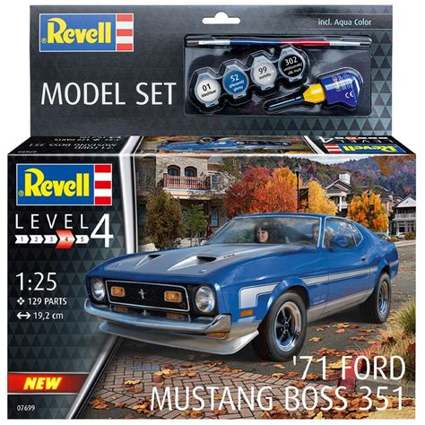 Revell Ford Mustang Boss 351 Road Car Model Kit SET 67699 Scale 1/25