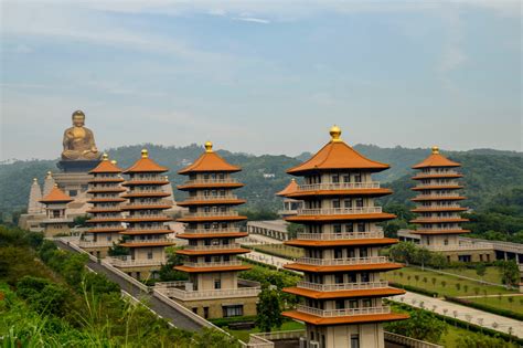 Traveling to Fo Guang Shan Monastery, Kaohsiung 佛光山