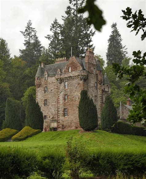 Castle Leod | Castle, Scotland castles, Castle house