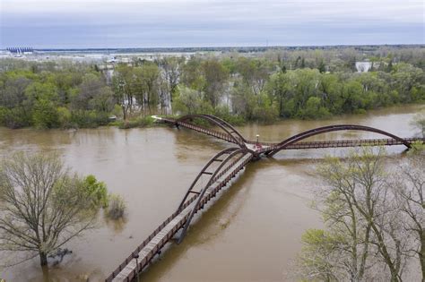 Flooding near downtown Midland as seen by drone - mlive.com