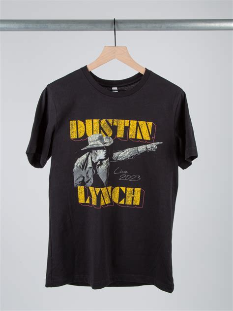 Dustin Lynch Store