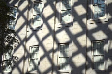 Kogod Courtyard - shadows on north wall - Smithsonian Amer… | Flickr