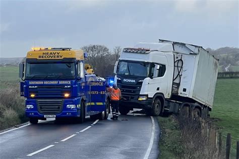 Lorry involved in A280 Long Furlong incident; Road closure in place